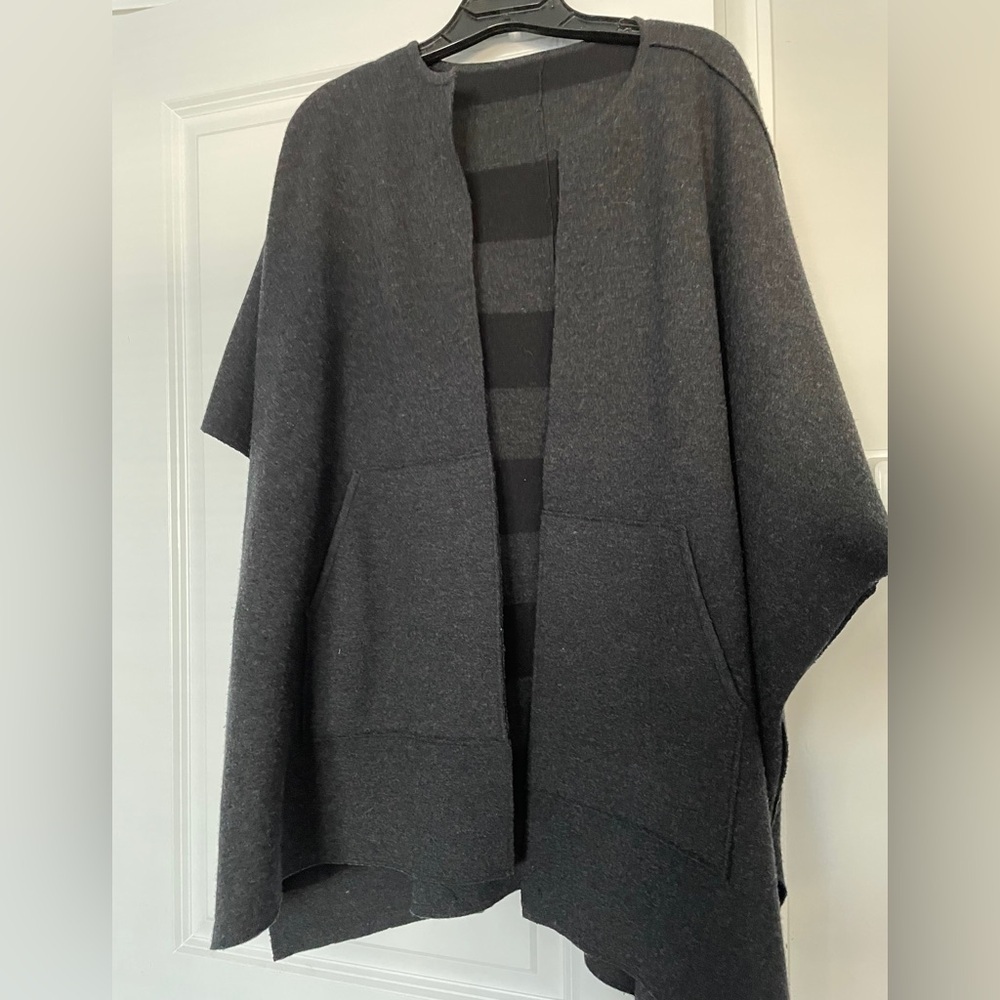Eileen Fisher Cape Wrap Size M Outerwear Charcoal Black Merino Wool Reversible